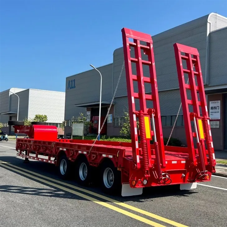 3 Axle Hydraulic Ladder Lowbed Semi Trailer